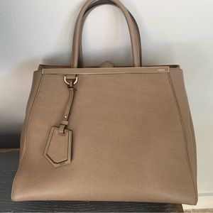BRAND NEW NWOT FENDI 2Jours Medium Shopper Tote Bag.